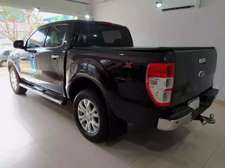 Ford Ranger Preto 8