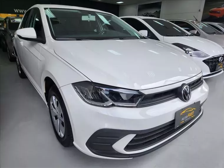 Volkswagen Polo Hatch Branco 6