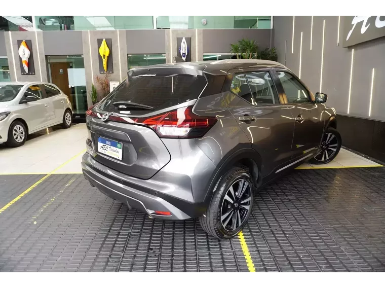 Nissan Kicks Cinza 10