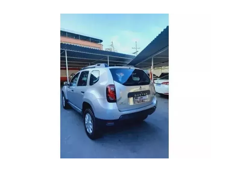 Renault Duster Prata 4