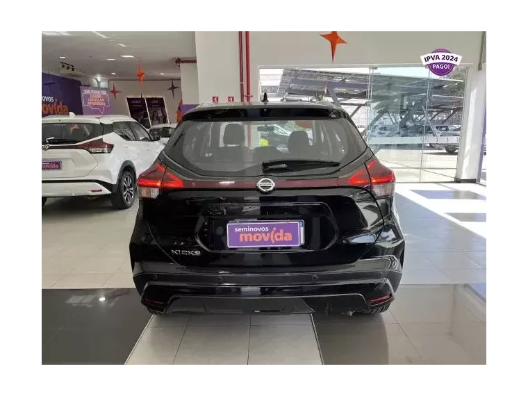 Nissan Kicks Preto 2