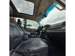 Mitsubishi Pajero Full
