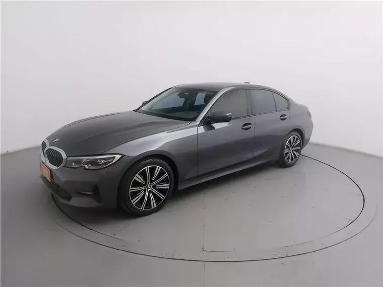 BMW 320i Cinza 3