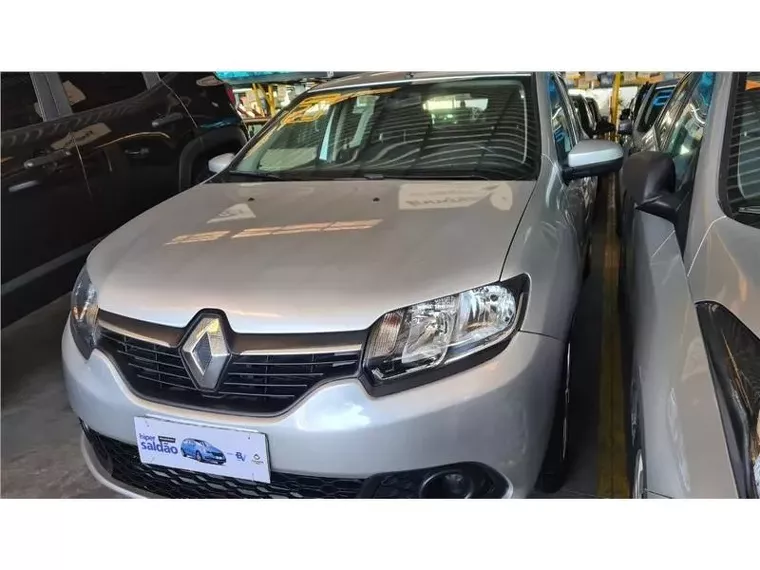 Renault Sandero Prata 10