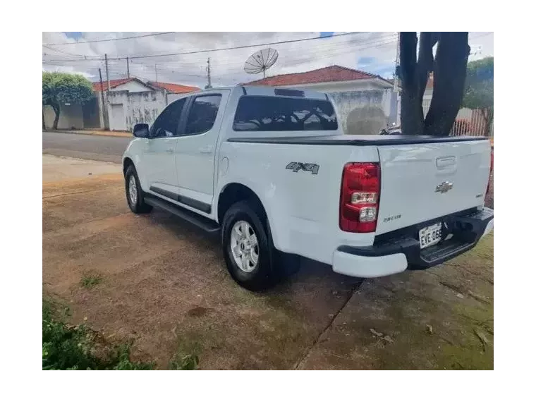 Chevrolet S10 Branco 4