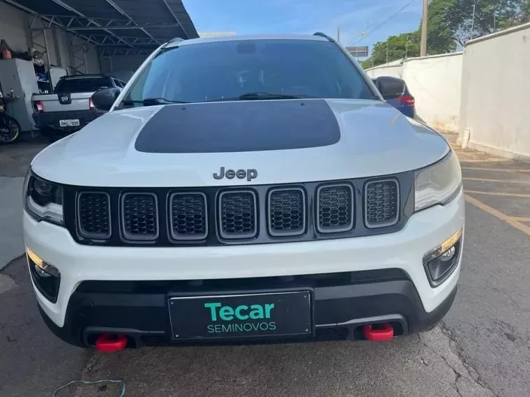 Jeep Compass Branco 27