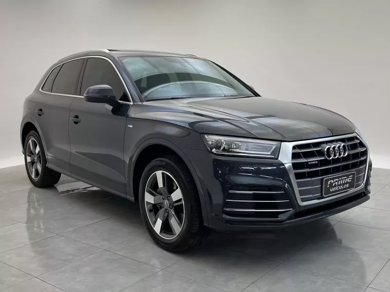 Audi Q5 Cinza 7