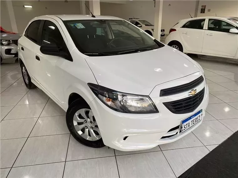 Chevrolet Onix Branco 2