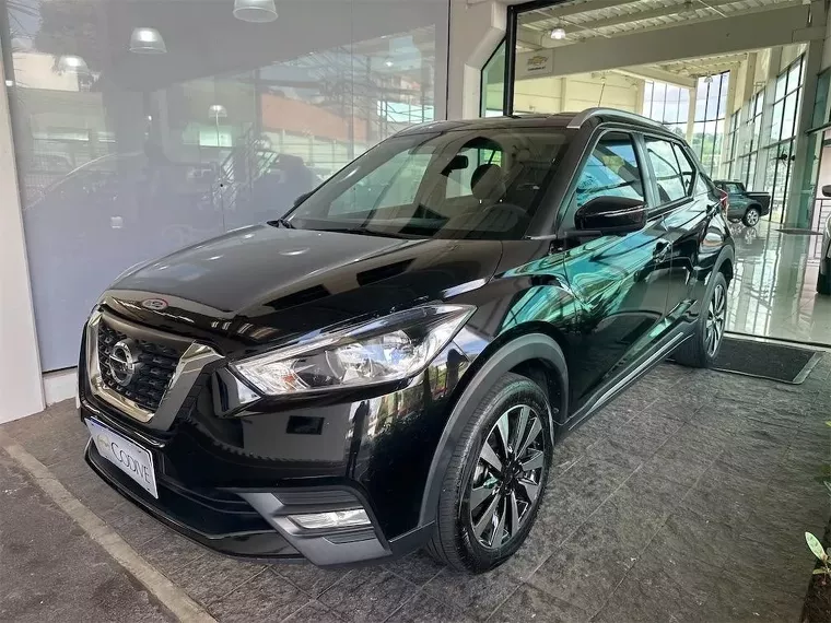 Nissan Kicks Preto 4