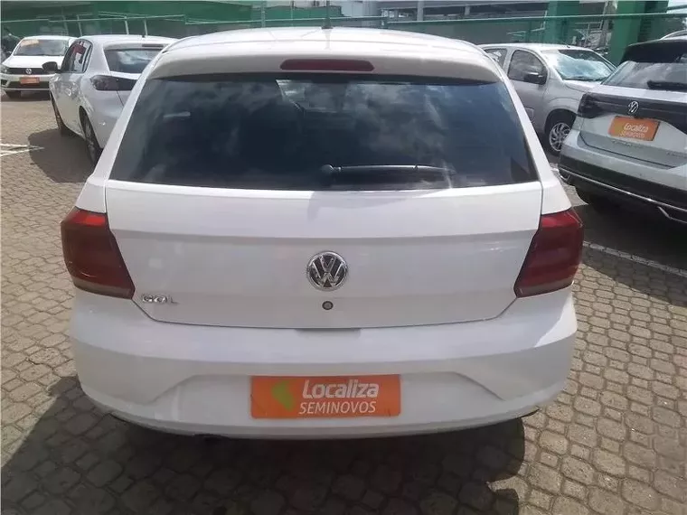 Volkswagen Gol Branco 3