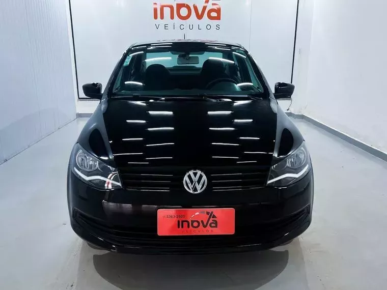 Volkswagen Voyage Preto 11