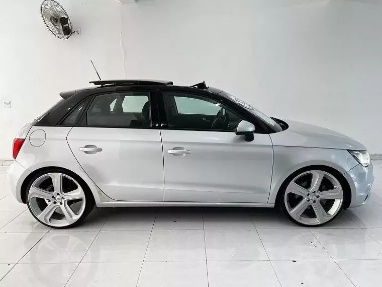 Audi A1 Prata 23