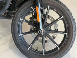 Harley-Davidson Sportster 883