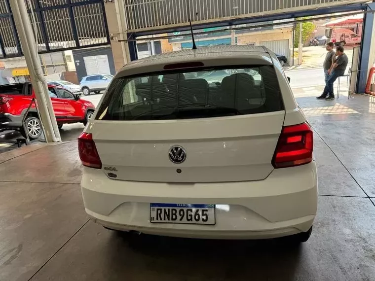 Volkswagen Gol Branco 20