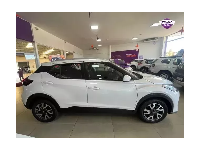 Nissan Kicks Branco 4