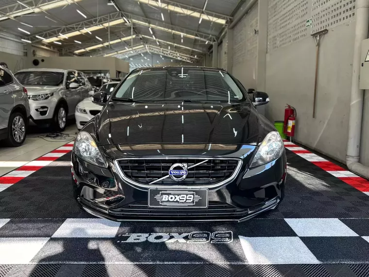 Volvo V40 Preto 3