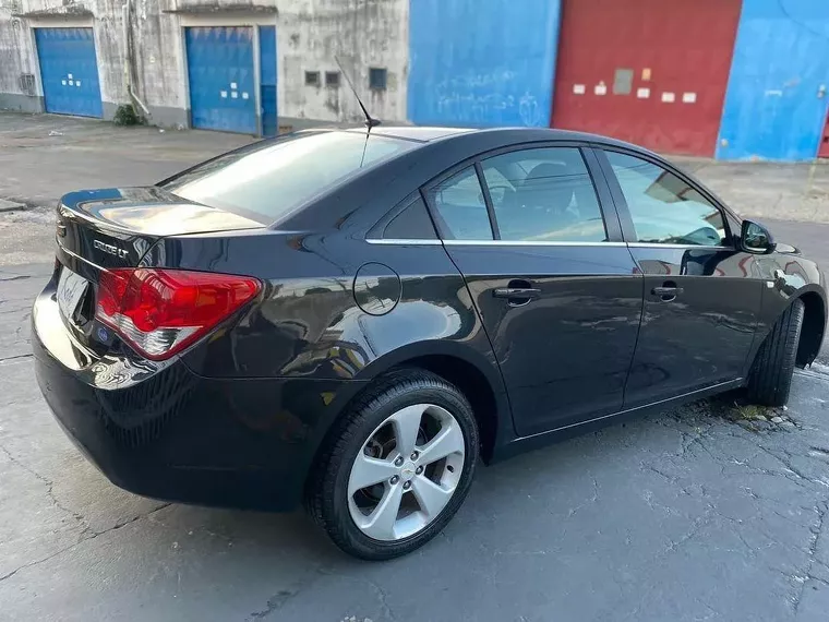 Chevrolet Cruze Preto 3