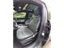 Jeep Commander