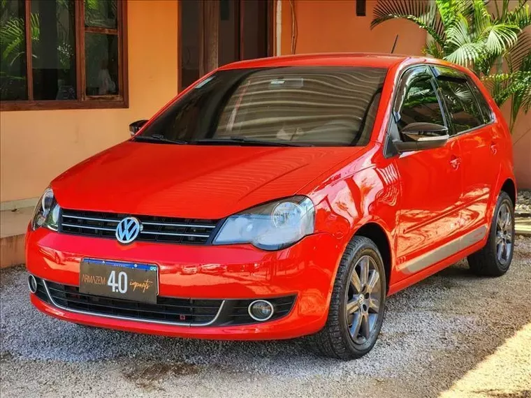 Volkswagen Polo Hatch Vermelho 1