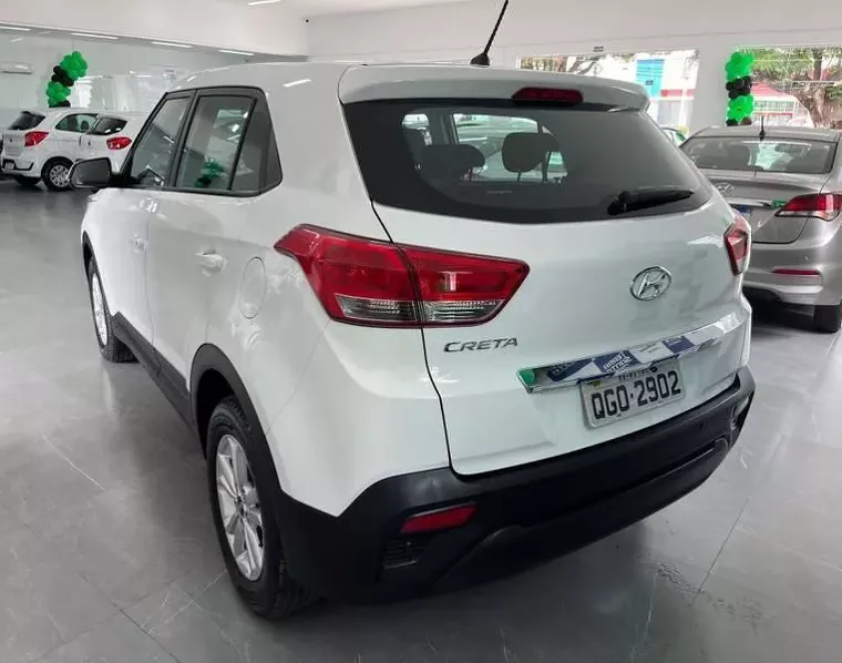 Hyundai Creta Branco 10