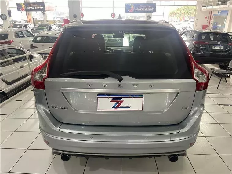 Volvo XC60 Azul 7