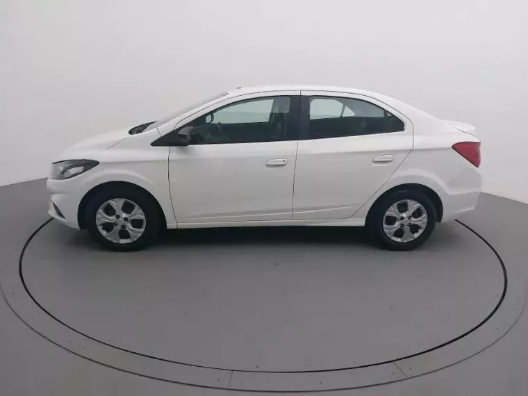 Chevrolet Onix Branco 1