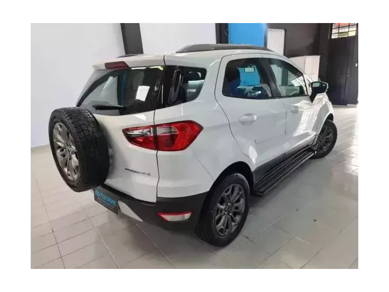 Ford Ecosport Branco 9