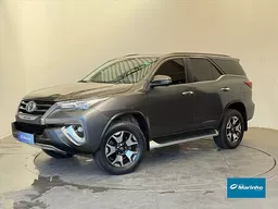 Toyota Hilux SW4