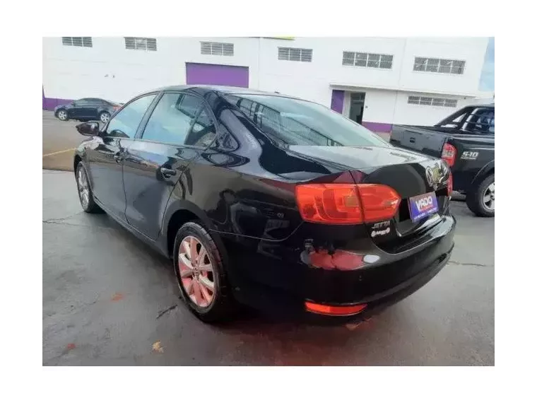 Volkswagen Jetta Preto 5