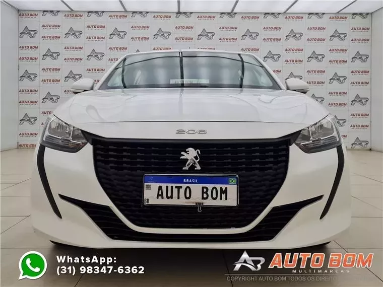 Peugeot 208 Branco 10