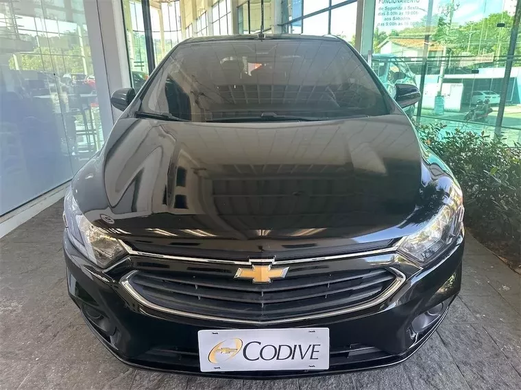 Chevrolet Onix Preto 5