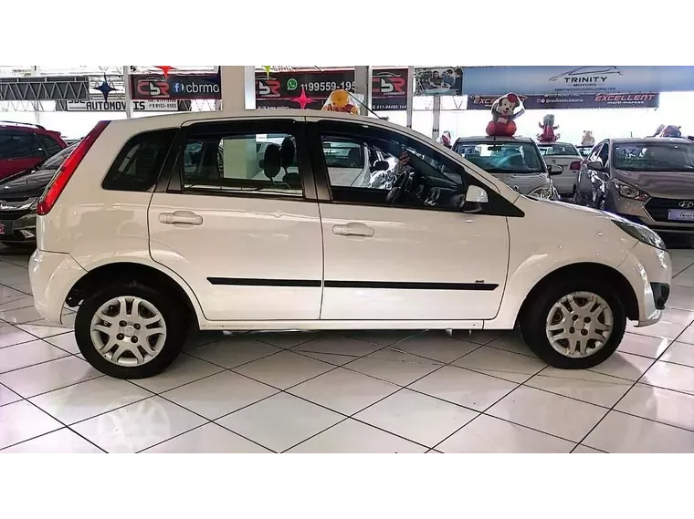 Ford Fiesta Branco 6