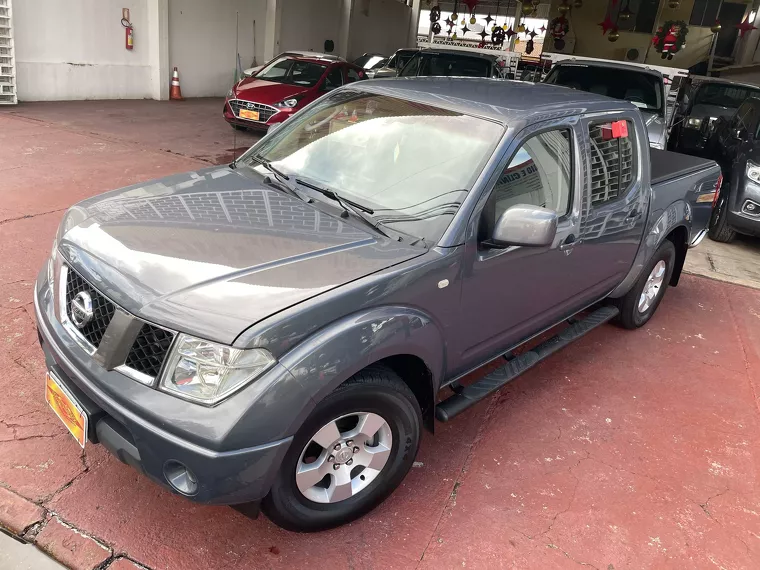 Nissan Frontier Cinza 13