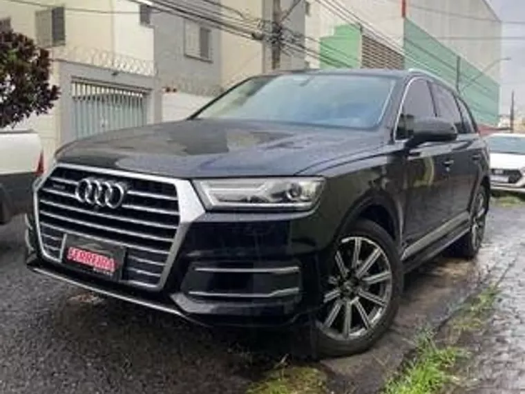 Audi Q7 Preto 1