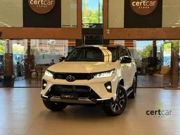 Toyota Hilux SW4