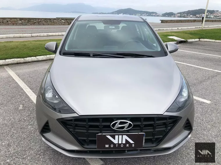 Hyundai HB20 Prata 7