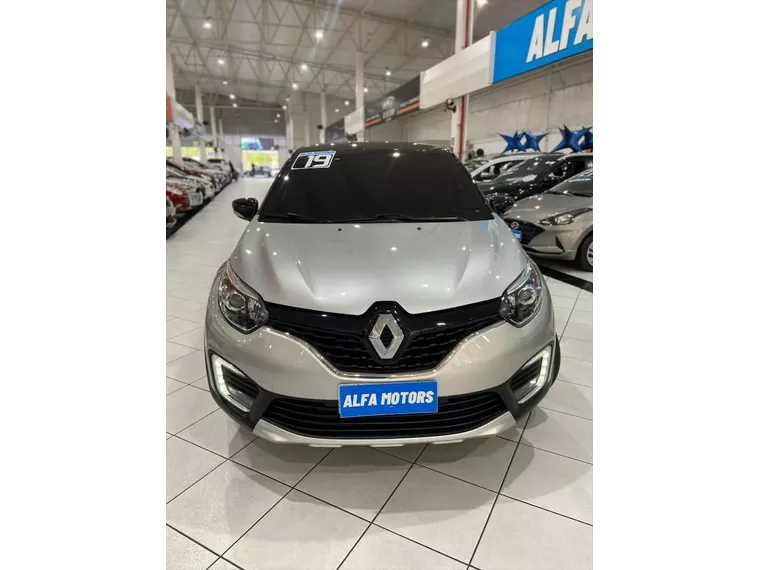 Renault Captur Prata 14