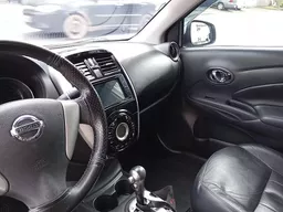 Nissan Versa