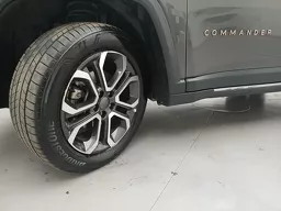 Jeep Commander