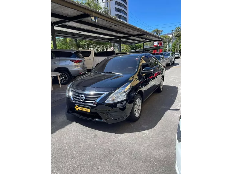 Nissan Versa Preto 1