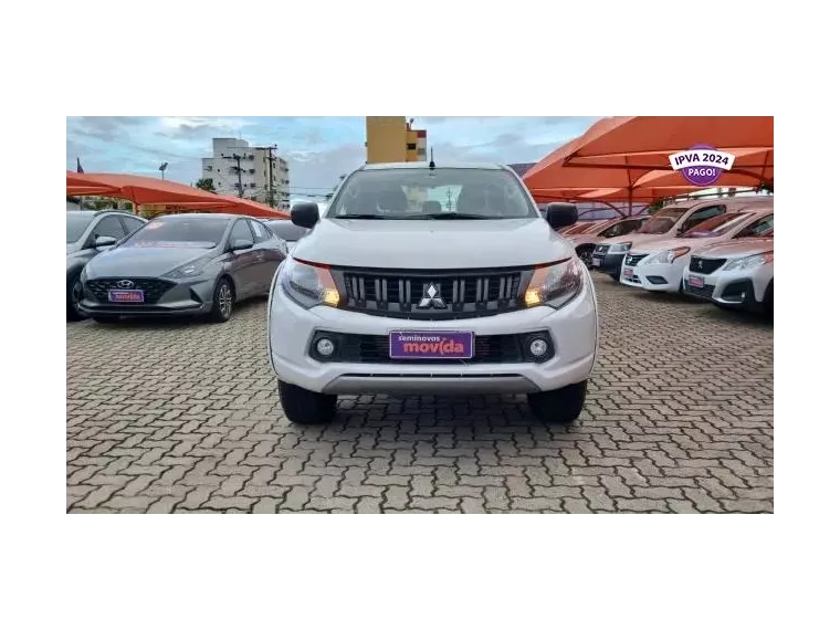 Mitsubishi L200 Branco 3