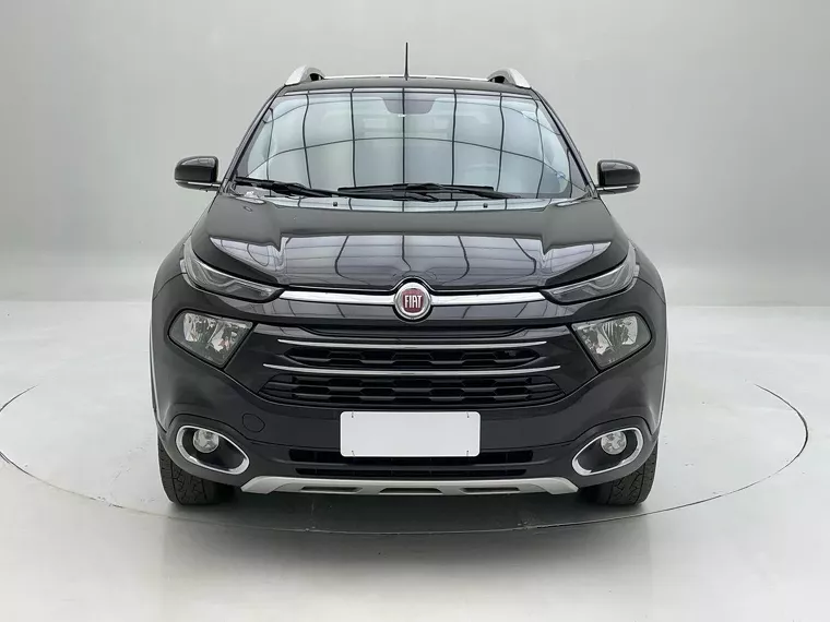 Fiat Toro Preto 1