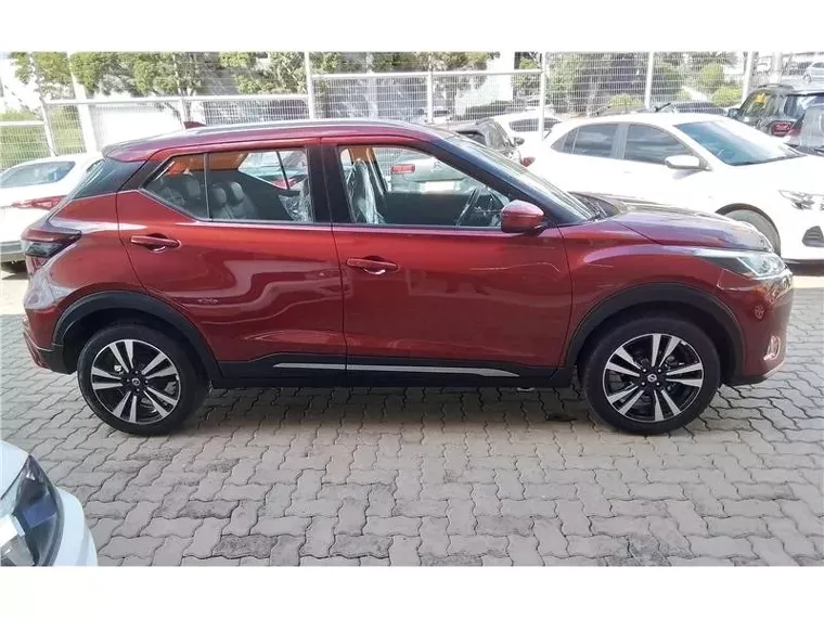 Nissan Kicks Vermelho 6