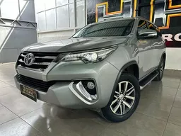 Toyota Hilux SW4