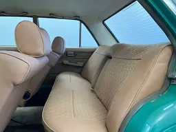 Mercedes-benz 230.4