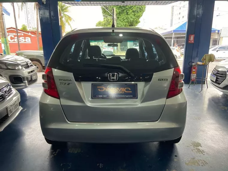 Honda FIT Prata 15