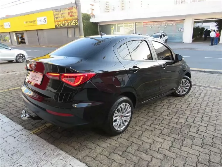 Fiat Cronos Preto 10