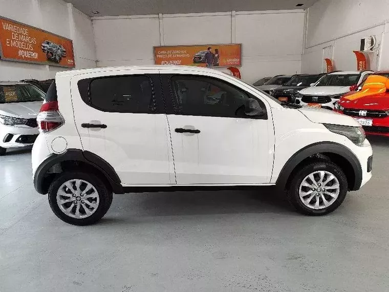 Fiat Mobi Branco 4