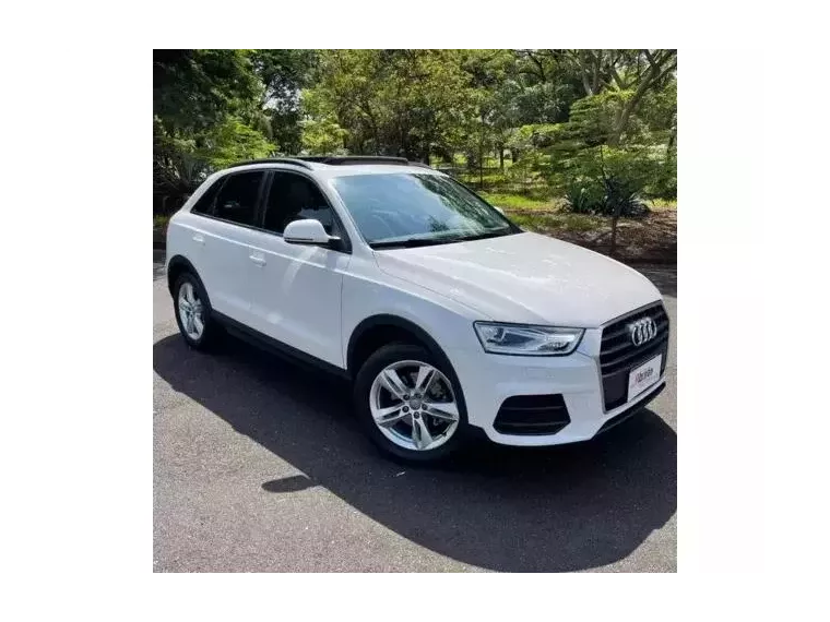 Audi Q3 Branco 4