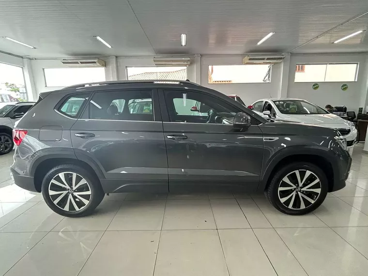 Volkswagen Taos Prata 2